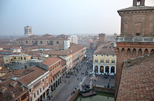 Blick auf die Altstadt Ferraras
