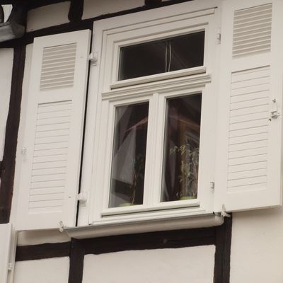 Kirchstraße 6 - neue Fenster nach historischem Vorbild